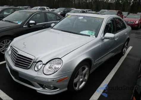 2009 Mercedes-Benz E350 4M Awd z USA, uszkodzony, nr VIN WDBUF87X99B393398
